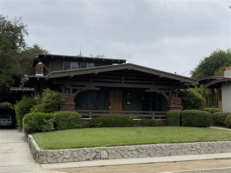 Craftsmen home in Pasadena’s Bungalow Heaven : ArchitecturePorn