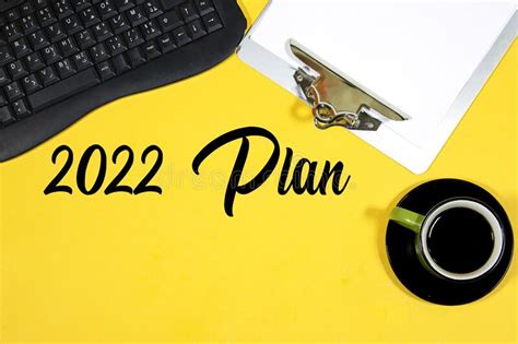 New Year Plan 2022 On Yellow Background 2022 New Year Resolutions With