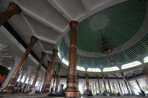 Masjid Agung Al Falah Seribu Tiang Di Jambi