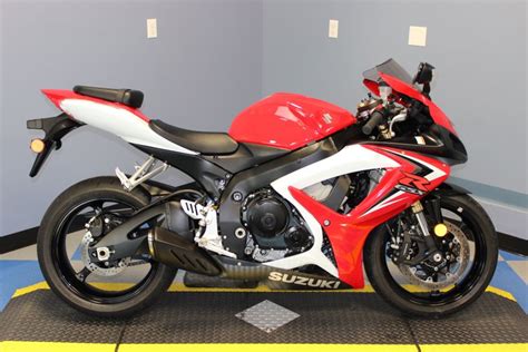 It could reach a top speed of 158 mph (255 km/h). 2007 Suzuki GSXR-600 | Acme Motorcycle Sales and Service