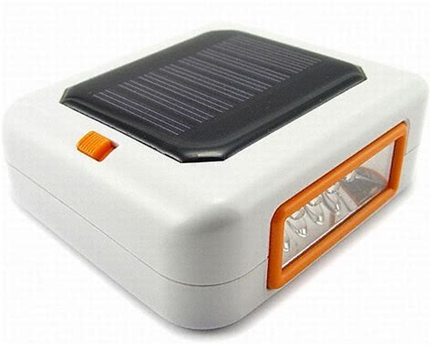 Eco Gadgets Multipurpose Led Lamp Gets Power From The Sun Ecofriend