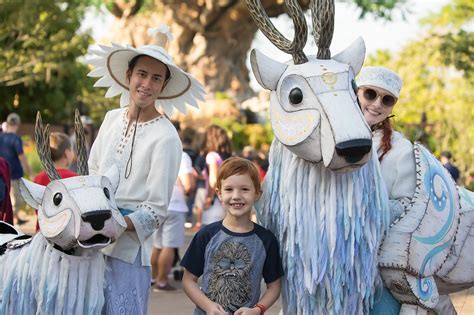 Christmas At Animal Kingdom Is Oh So Merry Wdw Magazine