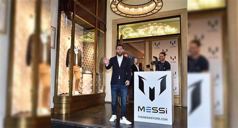 Lionel Messi Lanzó Colección De Ropa Inspirada En Su Vida Fotos