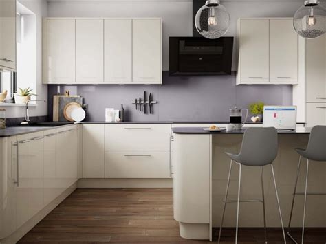 High Gloss Cream Kitchen | Glencoe Cream Kitchen | Wickes
