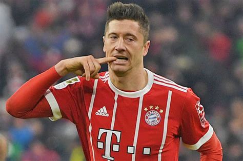 Robert Lewandowski Chelsea And Man Utd Fight To Develop Within Next Two Weeks Daily Star