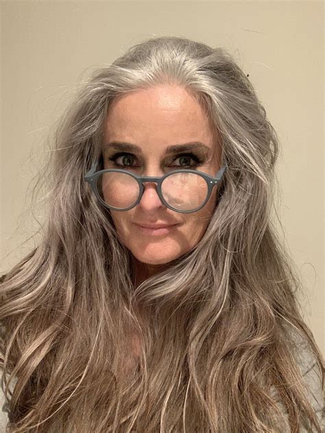 Pin By Caroline Labouchere On Gorgeous Grey Hair Long Hair Older