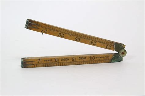 Vintage Lufkin Folding Ruler 24 No 751