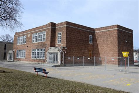 Historic Sites Of Manitoba Dufferin School 545 Alexander Avenue