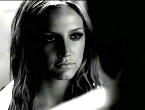 Music Video Ashlee Simpson Invisible Music Videos Image 1682037 Fanpop