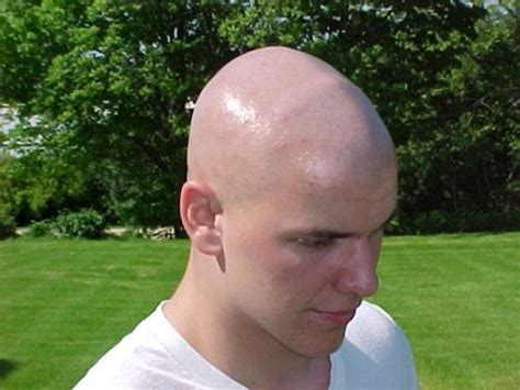 Pin By Smooth Shaver On Ben Bald And More Shaving Shaved Head Guys Be