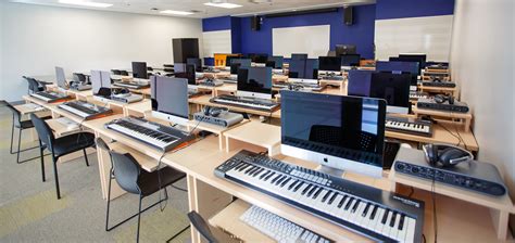Computer Labs Som Music Classrooms