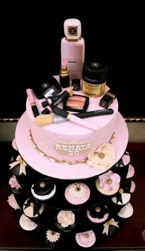 Make up cakes for girls. Makeup cake | Cakes | Pinterest