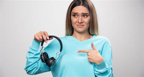 Can Headphones Dent Your Head Headphonesproreview