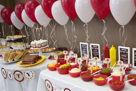 You can provide healthy and enticing finger foods for kids parties. Graduation Party Finger Food Ideas For A Crowd | Hot dog ...
