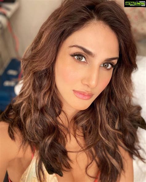 Vaani Kapoor Instagram Happiest Birthday My Beautiful⭐️ You Are So So