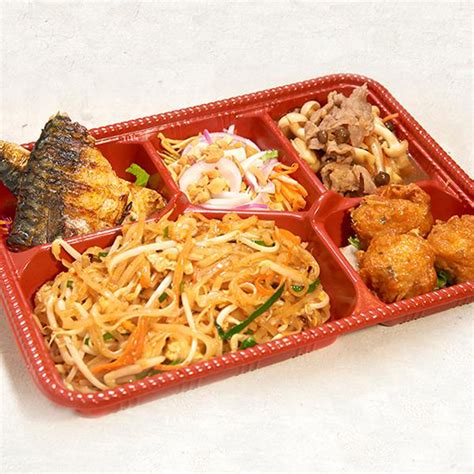 Phad Thai Bento W Saba Fish