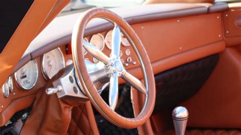 10 Of The Coolest Steering Wheels That Went Against The Norm