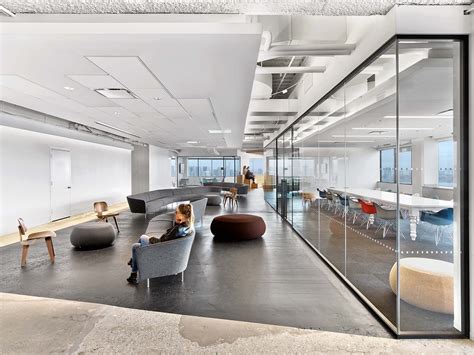Inside Saatchi & Saatchi's New NYC Office - Officelovin'