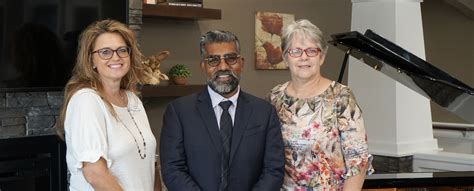 Career Opportunities | Hampton Manor of Commerce, MI