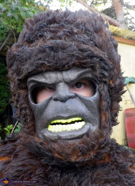 Homemade Bigfoot Costume Photo 25