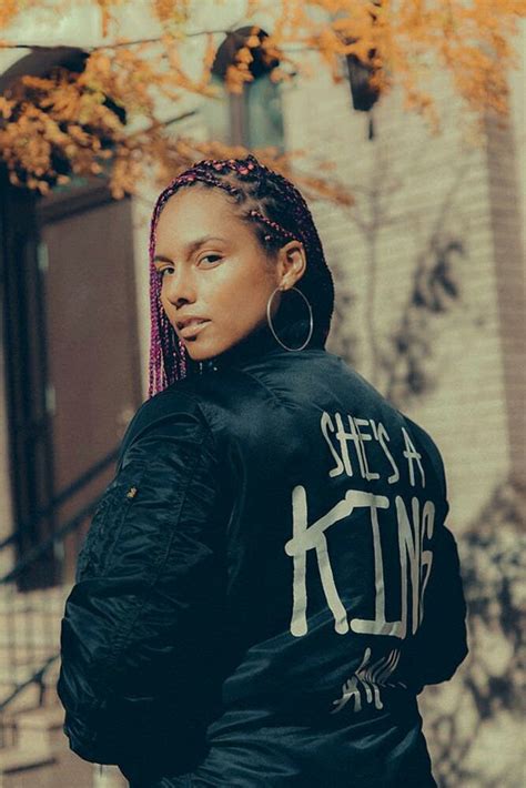 in limited time she s a king jacket alicia keys alicia keys braids alicia keys style