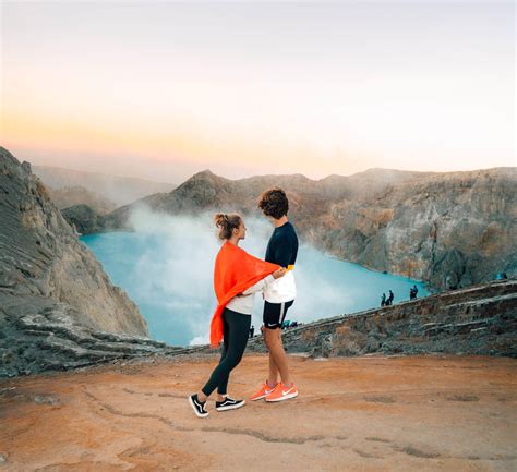 Bromo Ijen Tour Day Trip Guide Volcanoes And Waterfalls