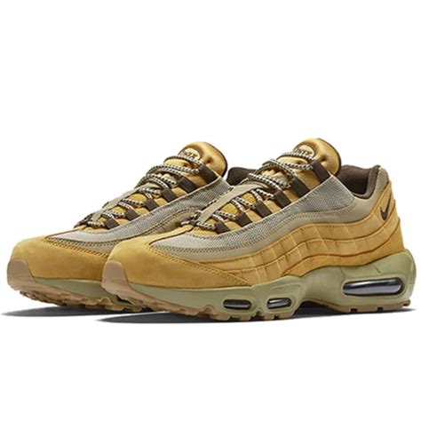 Red runs through the mudguard, heel, midsole eyelets and liner while black hits the leather uppers. Nike - Baskets Air Max 95 Premium Camel Gris ...