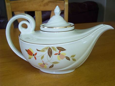Vintage Hall Jewel Tea Autumn Leaf Aladdin Tea Pot Chocolate Pots