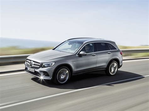Mercedes New Glc Crossover Suv Is A Mix Of Sportiness And Technology