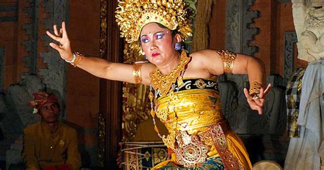 Get To Know Bali Indonesia Traditional Dance Legong Dance At Jooiid