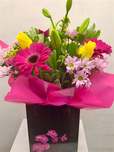 Maybe you would like to learn more about one of these? Manchester Flowers | Rodgers The Florist. | Flower ...