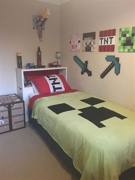 Diy Minecraft Bedroom Minecraft Bedroom Decor Minecraft Room Boys