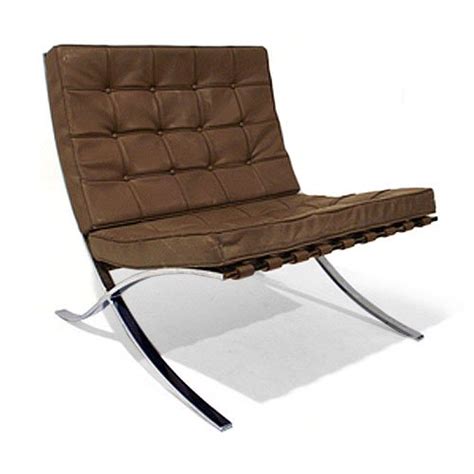 The simple elegance and graceful profile has made it a widely celebrated modern lounge chair that epitomizes mies van der rohe's most famous axiom, 'less is more.' Barcelona Chair Kaufen - Wohn Design Love