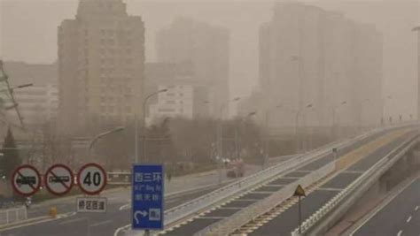 Watch Massive Sandstorm In Northwest China Engulfs Towns In Darkness