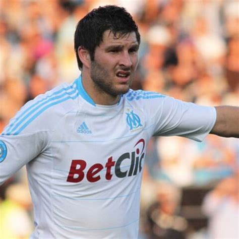 For gignac it's not the same there is a way bigger competition in edf for his position (and he isnt even a starter like valbu is) so he had to fight to even get selected last year and this year.when he was in. André-Pierre Gignac trop gros pour jouer à l'OM - Gala
