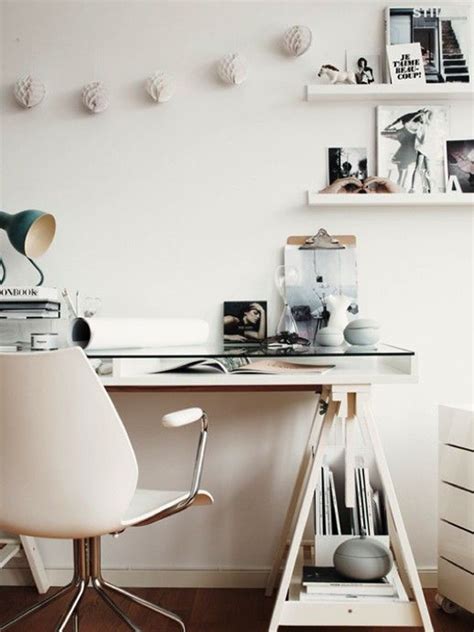 You might even grow an unlikely attachment to your stapler. 20 Feminine Glass Desks for Modern Workspaces | House ...
