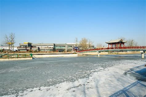 Western Academy Of Beijing High School