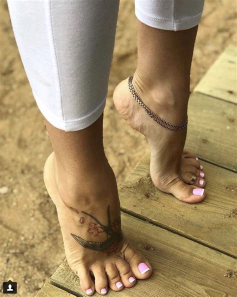 Nice Toes Pretty Toes Anklet Tattoos Foot Tattoos Beautiful Heels