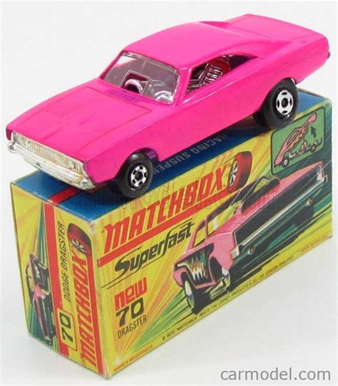 Matchbox 70 Escala 166 Dodge Dragster Pink