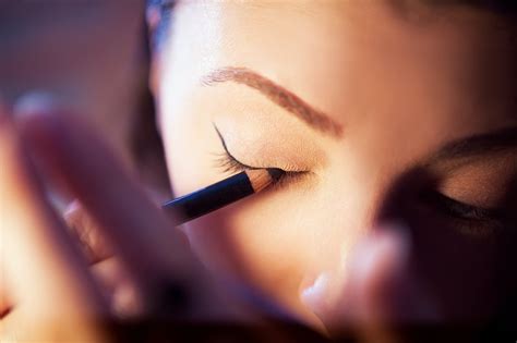 How To Apply Liquid Eyeliner Clean Beauty Coach