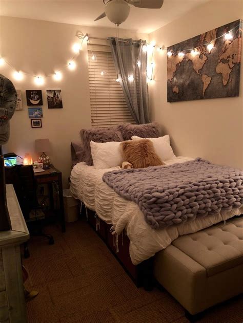 The idea of decorating a small bedroom can initially feel challenging. University of Kentucky Dorm Room #teenbedroom in 2019 ...