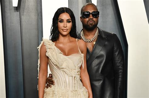 Kanye West And Kim Kardashian Settle Divorce Yahoo Sports