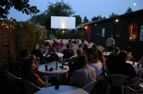 Sommerzeit und winterzeit/normalzeit in deutschland auf einen blick. Sommerzeit ist Open-Air-Kino-Zeit. In unserer ...
