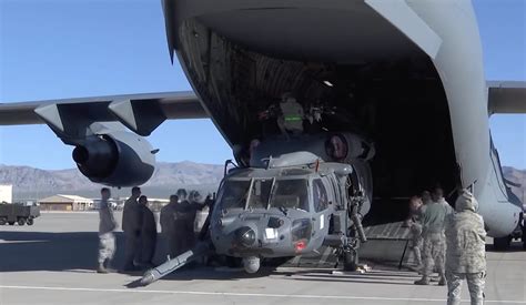 Video Loading A Helicopter Into A C 17 Globemaster Iii In Record Time