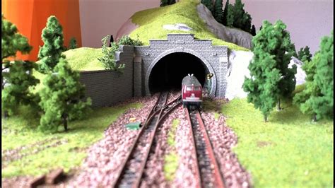Dort wird die vorrichtung zu einer art. Spur N Tunnelbau : 18 Modellbahn H0 Aufbau Berg Tunnel Mauer Eigenbau 1 Abschnitt Youtube ...