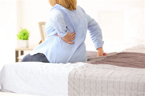 Signs Your Upper Back Pain Is Serious The Healthy