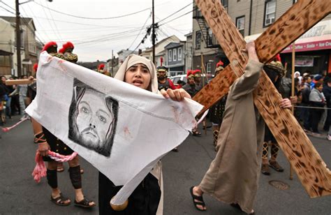 Passion Of Christ Reenacted On Good Friday In Paterson Diocese Of