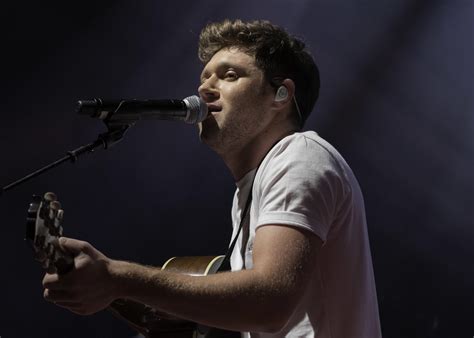 August 31 Niall Performing At Flicker Sessions London One Direction