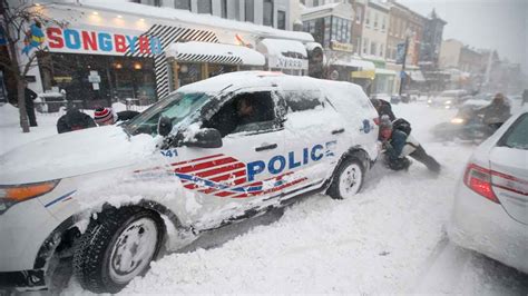 Blizzard Brings Much Of East Coast To A Standstill 18 Dead Officials