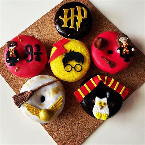 Six Decorated Doughnuts On A Cork Board With Harry Potter And Hogwart S